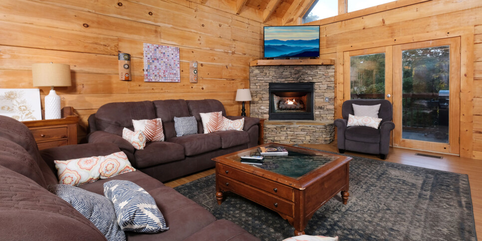 Gatlinburg - Gigi's Getaway - Living Room