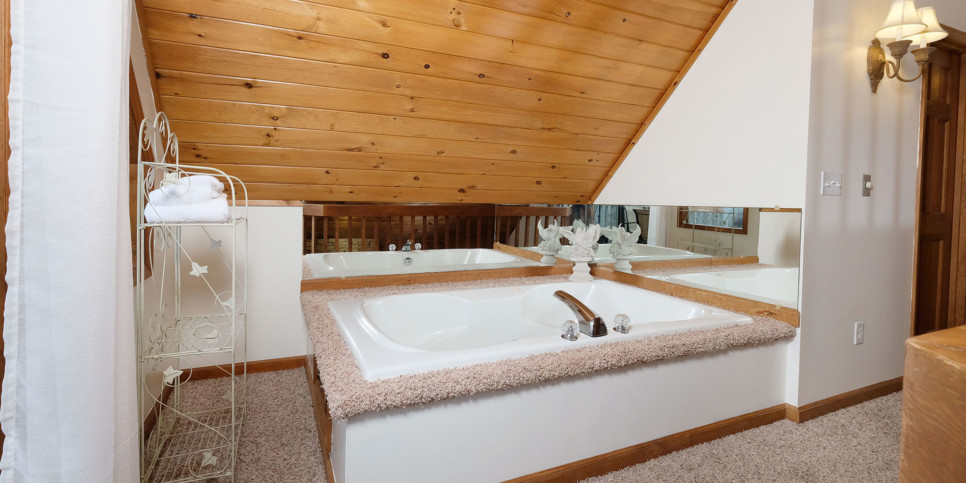 Gatlinburg - Holly Tree Cabin 936 - Bathroom