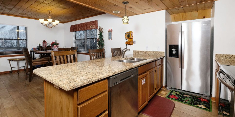 Gatlinburg - Holly Tree Cabin 936 - Kitchen