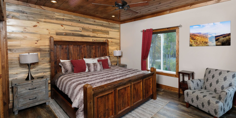 Gatlinburg - Looking Glass - Bedroom