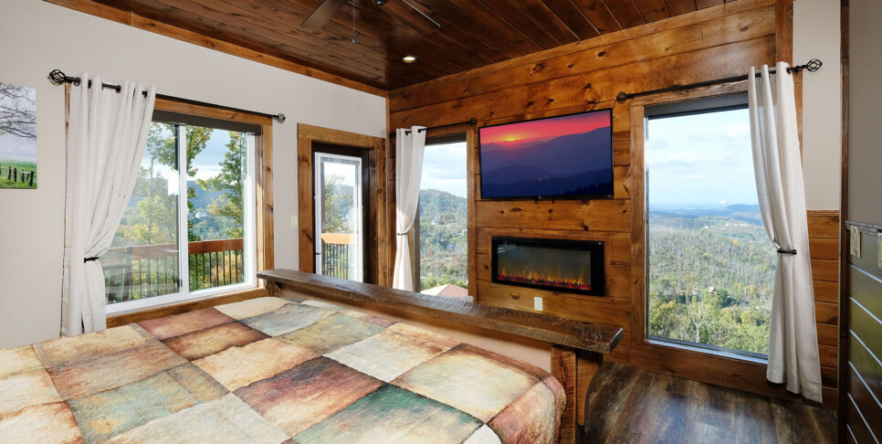 Gatlinburg - Looking Glass - Bedroom