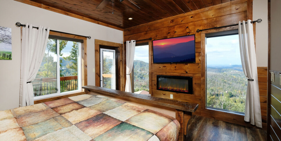 Gatlinburg - Looking Glass - Bedroom