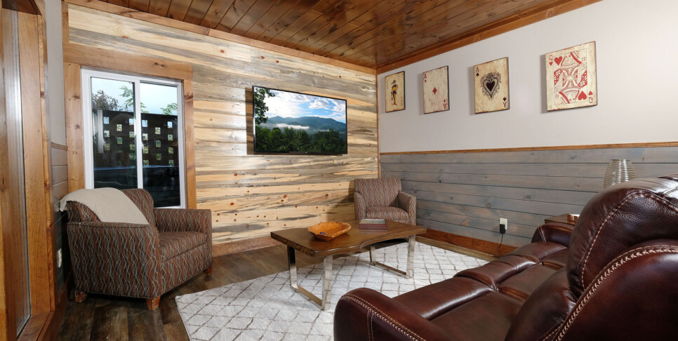 Gatlinburg - Looking Glass - Rec Room