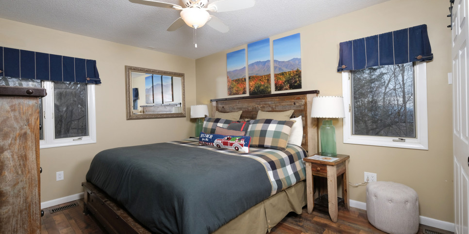 Majestic Getaway - Bedroom