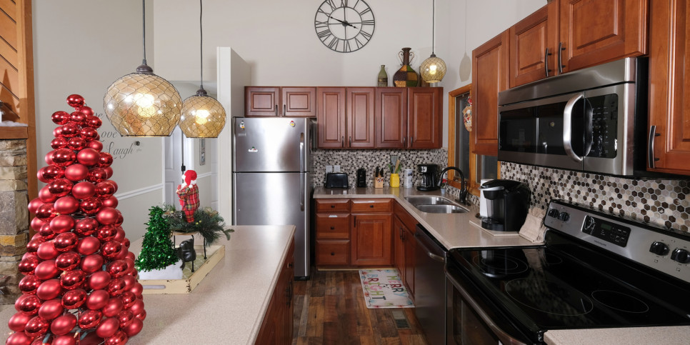 Majestic Getaway - Kitchen