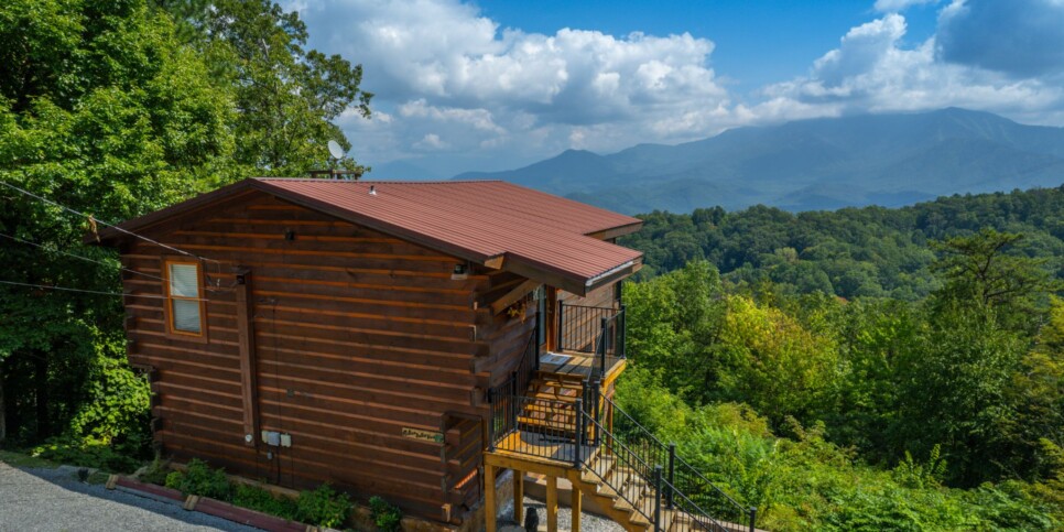 Gatlinburg Cabin - A Million Dollar View - Exterior