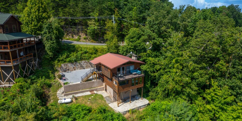 Gatlinburg Cabin - A Million Dollar View - Exterior
