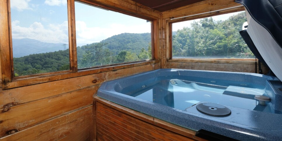 Gatlinburg Cabin - A Million Dollar View - Exterior