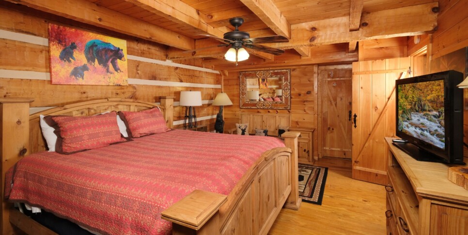 Gatlinburg - Mountain Splendor 1250 - Bedroom