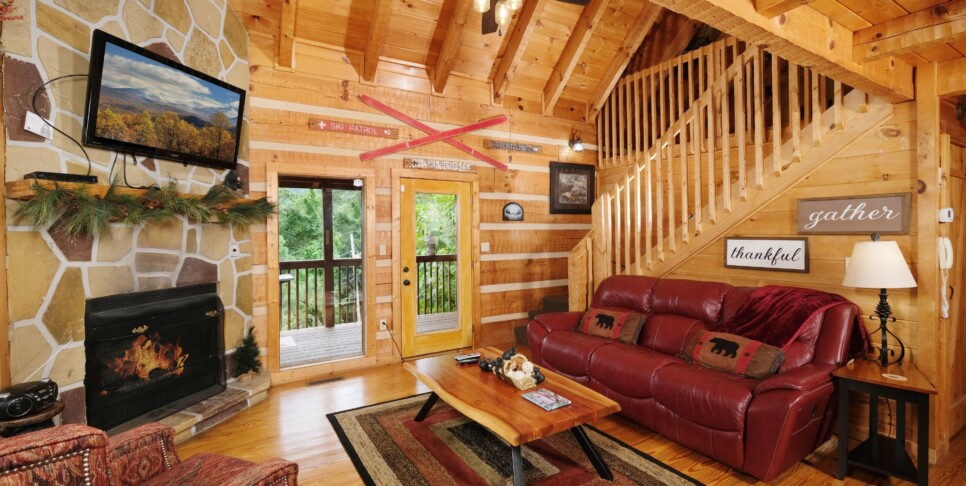 Gatlinburg - Mountain Splendor 1250 - Living Room