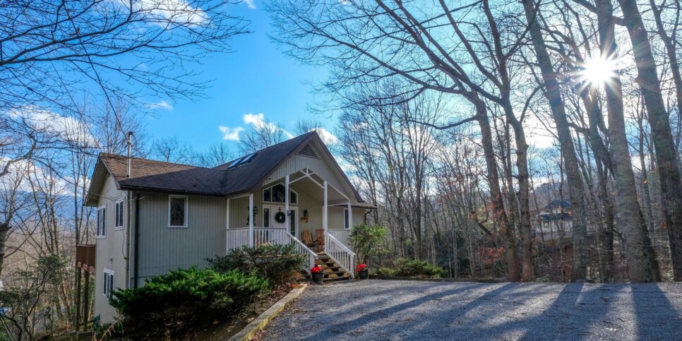 Gatlinburg - Mountain Therapy - Exterior
