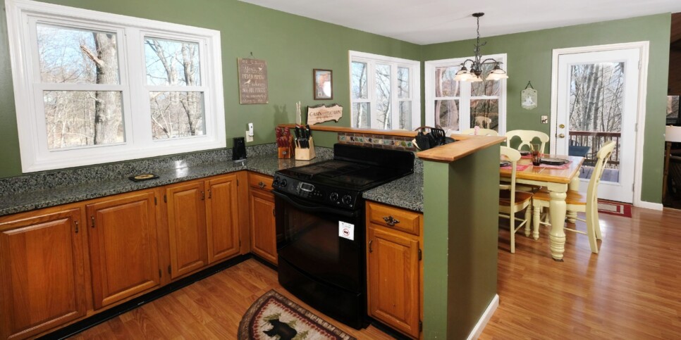 Gatlinburg - Mountain Therapy - Kitchen