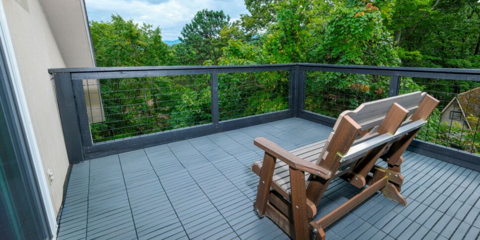 Gatlinburg Cabin - Bear Hugs - Exterior