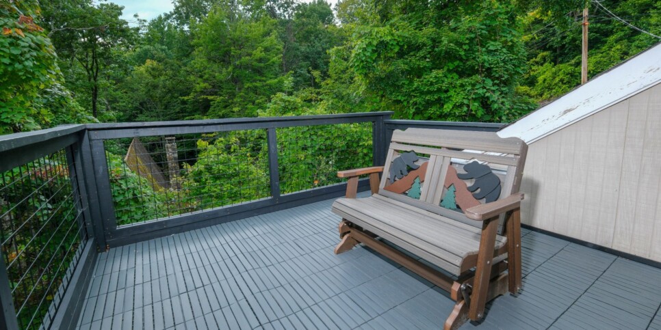 Gatlinburg Cabin - Bear Hugs - Exterior