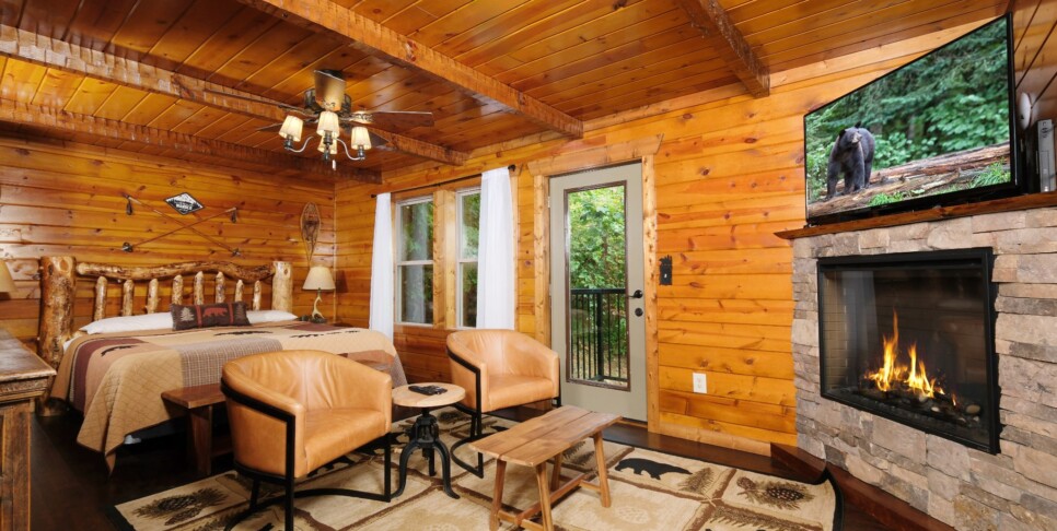 Chalet Village Cabin - Patriots Den - Bedroom