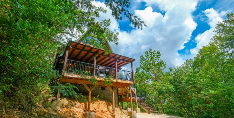 Chalet Village Cabin - Patriots Den - Exterior