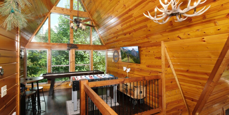Chalet Village Cabin - Patriots Den - Rec Room