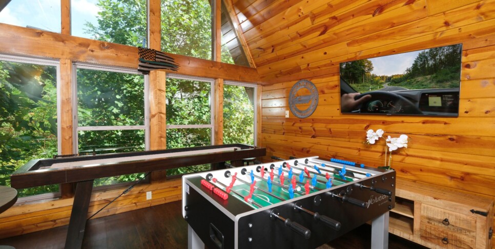 Chalet Village Cabin - Patriots Den - Rec Room