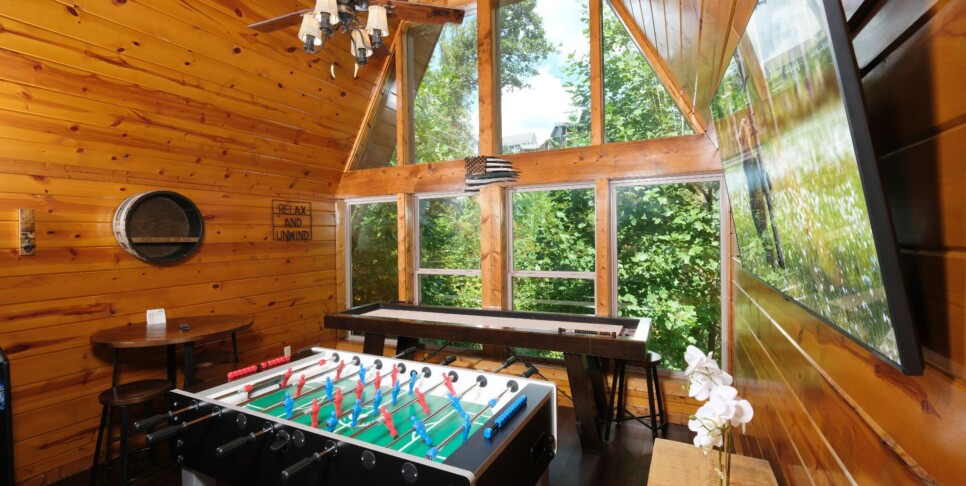 Chalet Village Cabin - Patriots Den - Rec Room