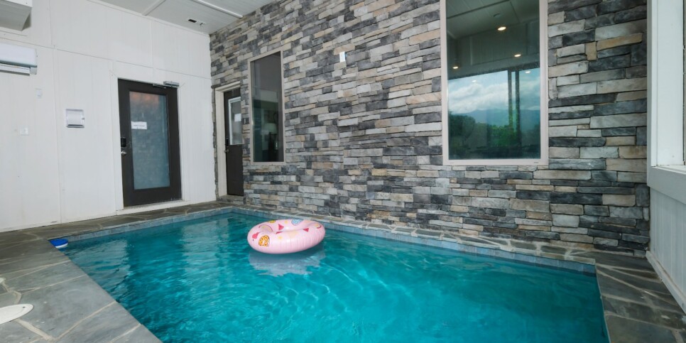 Chalet Village Cabin - Whitney's Way - Pool
