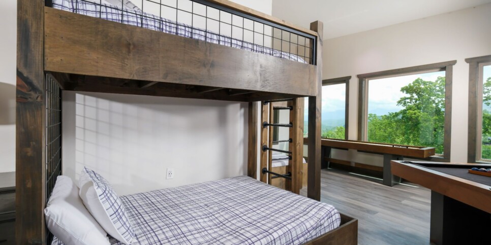 Chalet Village Cabin - Whitney's Way - Rec Room