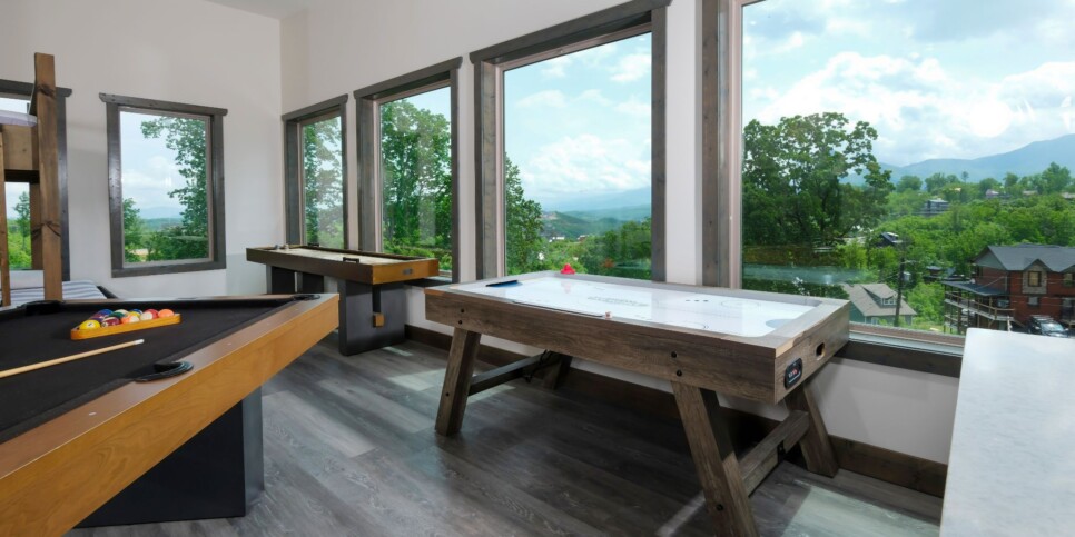 Chalet Village Cabin - Whitney's Way - Rec Room