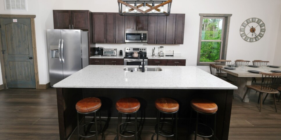 Chalet Village Cabin - Whitney's Way - Kitchen