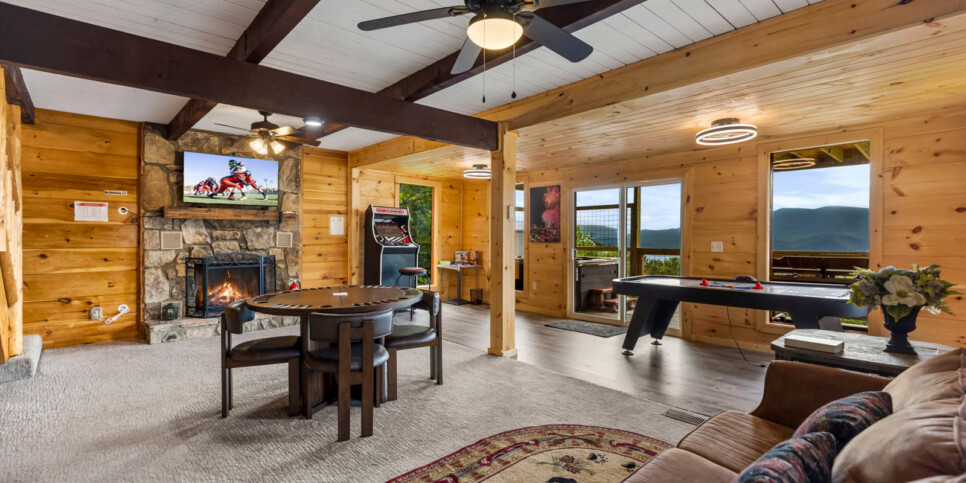 Gatlinburg A Million Dollar View Rec Room