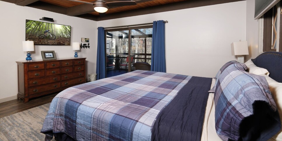 Gatlinburg - Chalet Luzerne 1860 - Bedroom