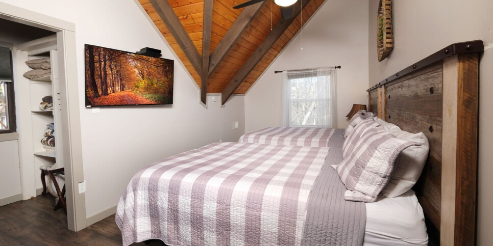 Gatlinburg - Chalet Luzerne 1860 - Bedroom