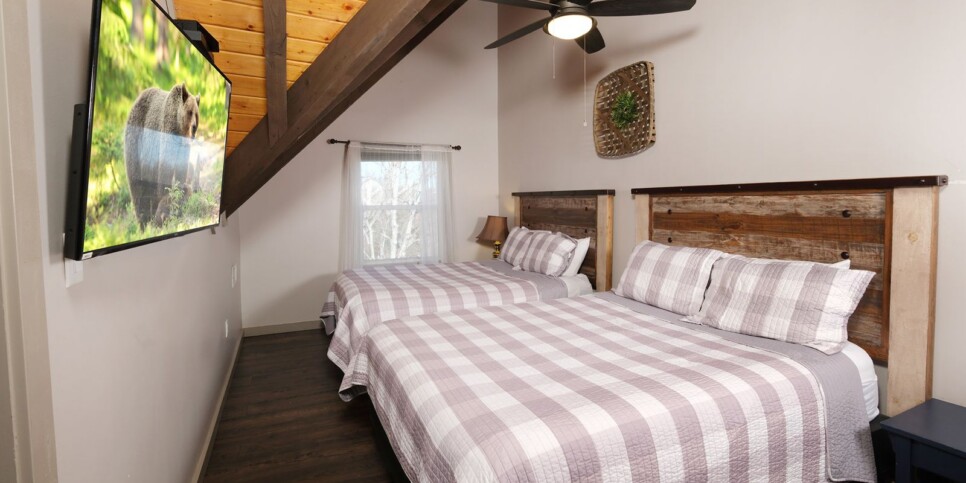 Gatlinburg - Chalet Luzerne 1860 - Bedroom