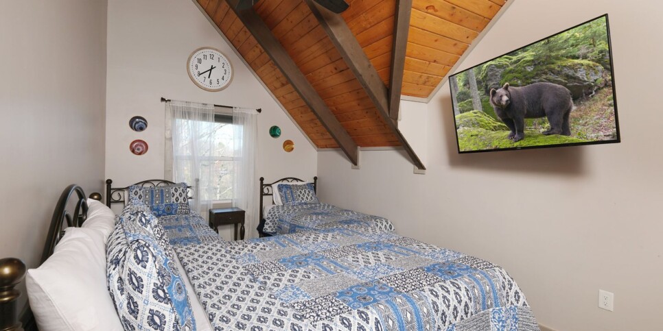 Gatlinburg - Chalet Luzerne 1860 - Bedroom