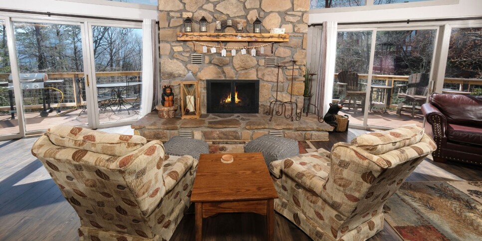 Gatlinburg - Chalet Luzerne 1860 - Living Room