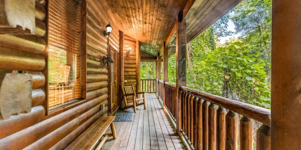 Gatlinburg Smoky Getaway Exterior