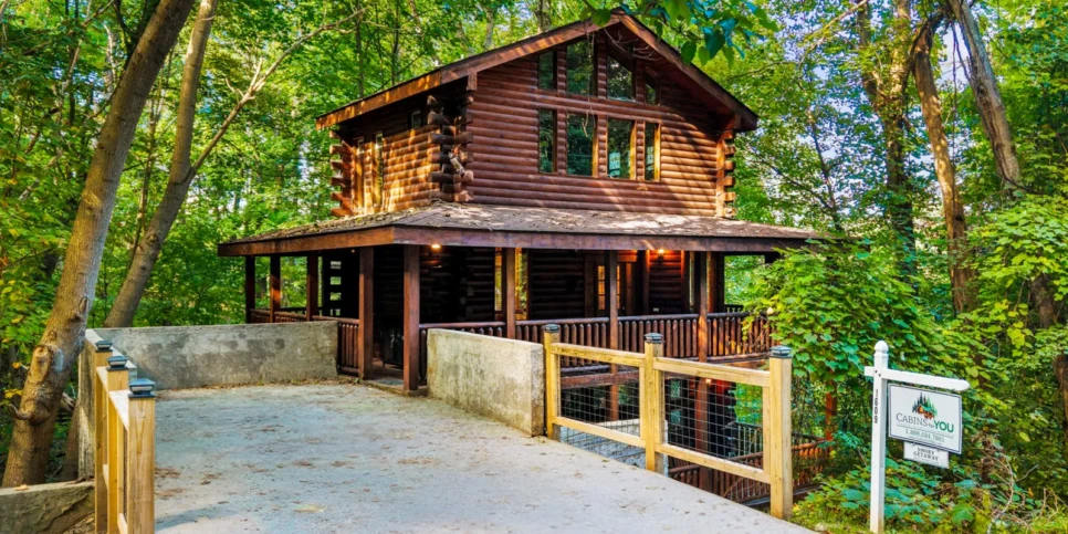 Gatlinburg Smoky Getaway Exterior