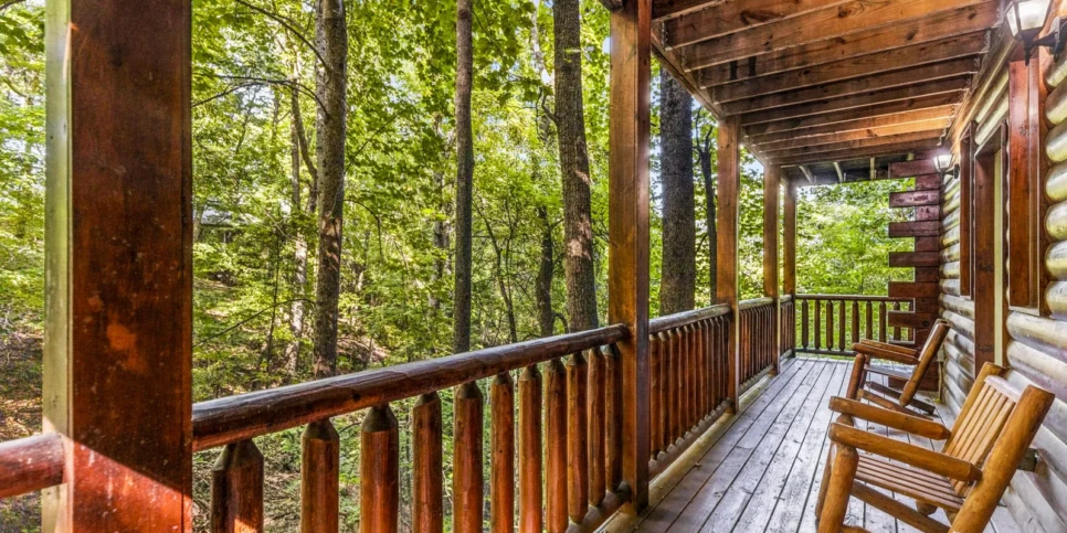 Gatlinburg Smoky Getaway Exterior