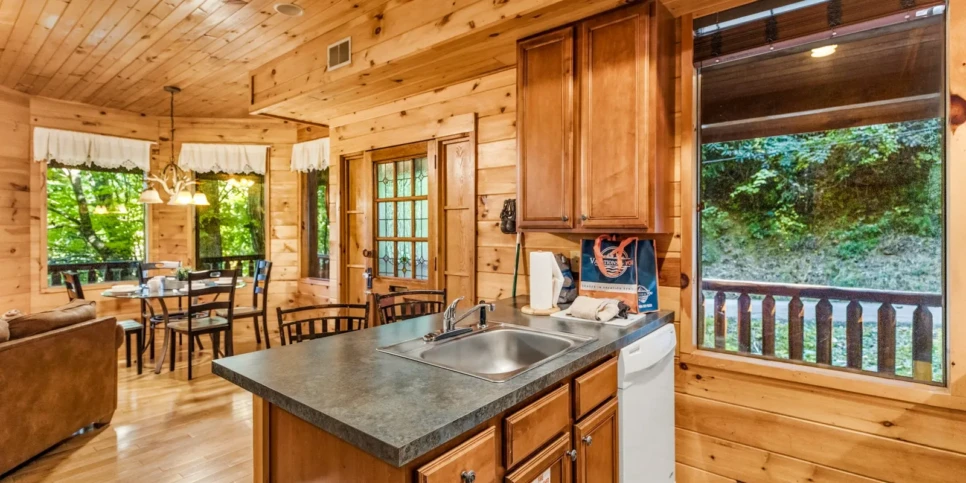 Gatlinburg Smoky Getaway Kitchen