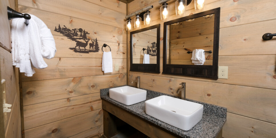 gatlinburg splash n heavenly views bathroom