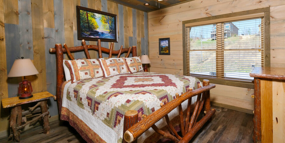 gatlinburg splash n heavenly views bedroom