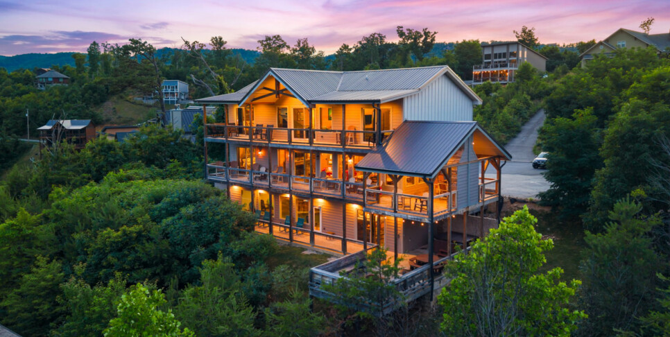 Gatlinburg Splash N Heavenly View Exteriors