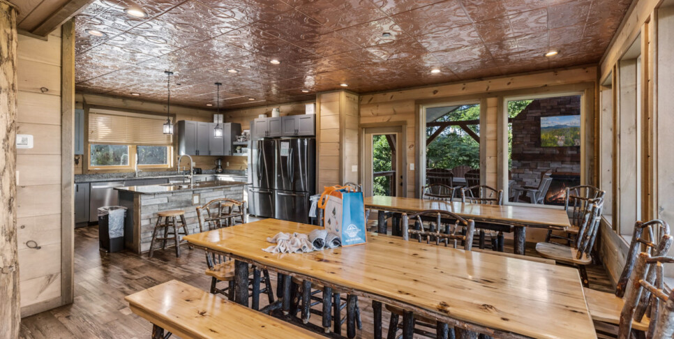 Gatlinburg Splash N Heavenly View Kitchen