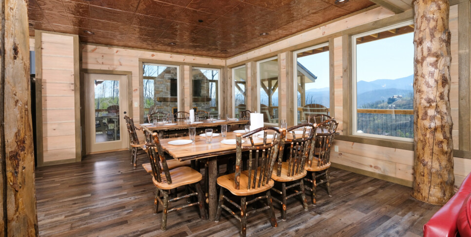 gatlinburg splash n heavenly views kitchen