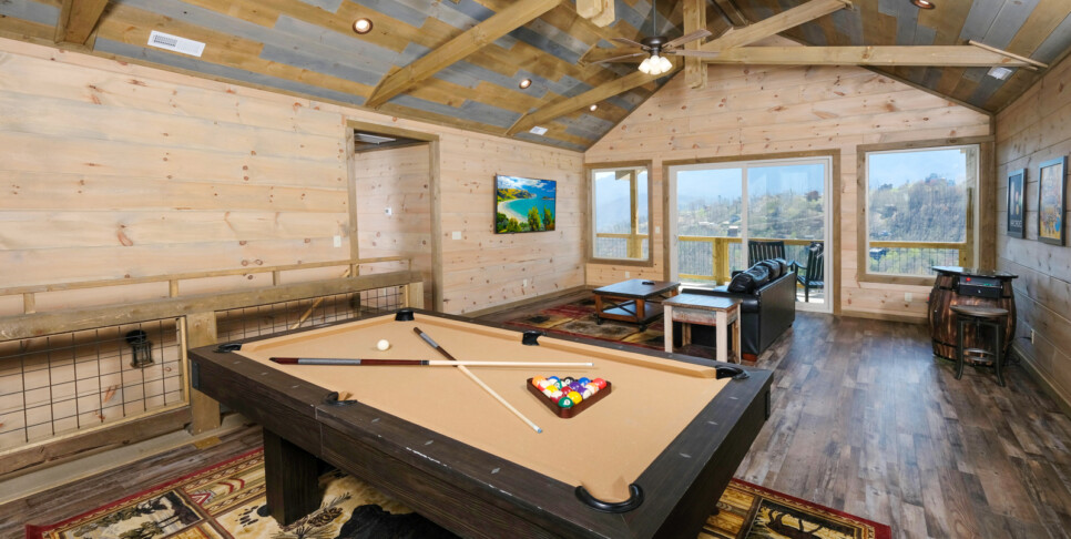 gatlinburg splash n heavenly views rec room