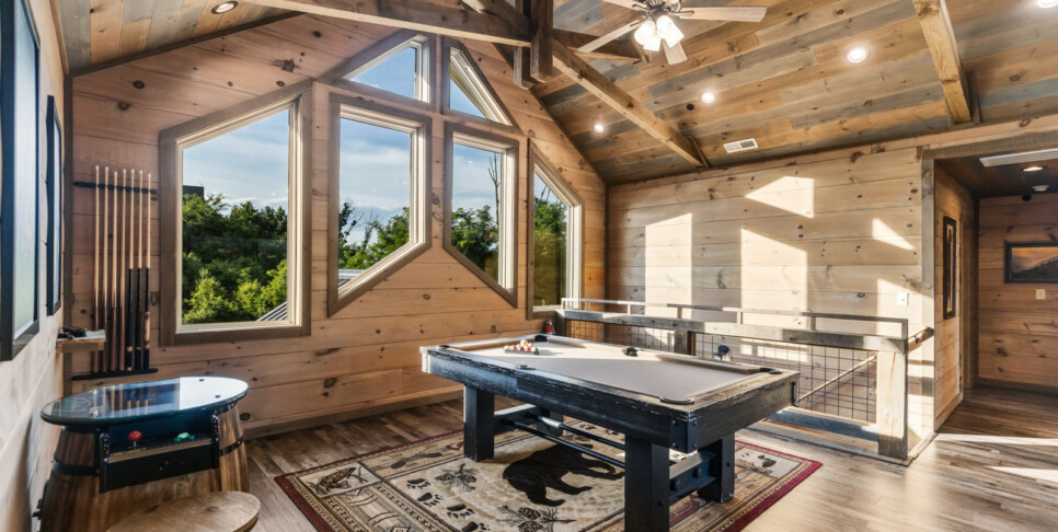 Gatlinburg Splash N Heavenly View Rec Room