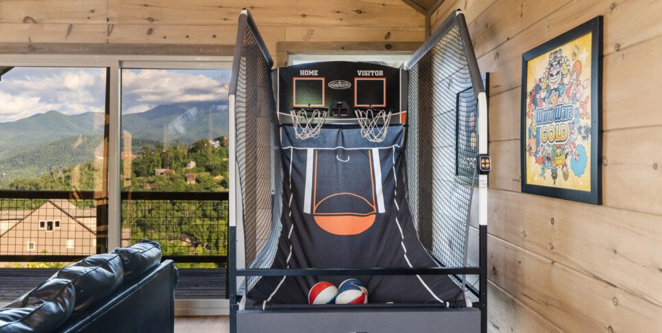 Gatlinburg Splash N Heavenly View Rec Room