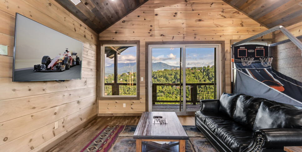Gatlinburg Splash N Heavenly View Rec Room