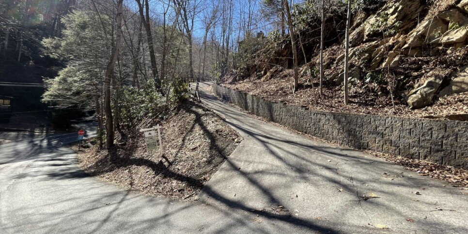 Gatlinburg - Ski Mountain Hideaway - Driveway