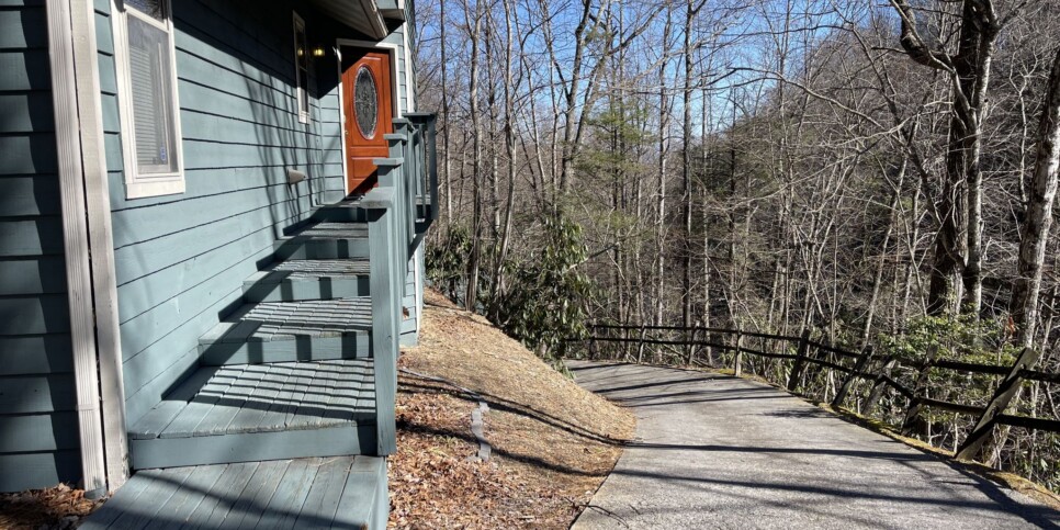 Gatlinburg - Ski Mountain Hideaway - Driveway