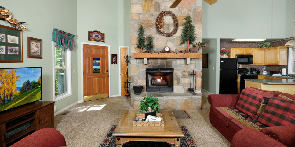 Gatlinburg - Ski Mountain Hideaway 1154 - Living Room