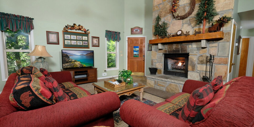 Gatlinburg - Ski Mountain Hideaway 1154 - Living Room